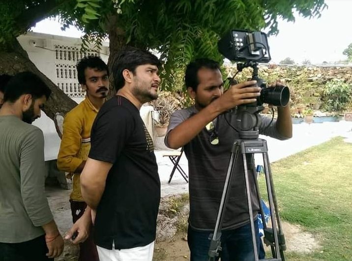 Behind the scenes on a shoot, photo 2